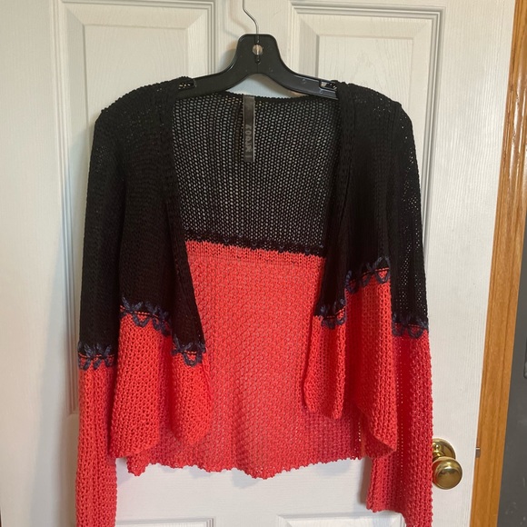 Summer cardigan knitted - Picture 1 of 3